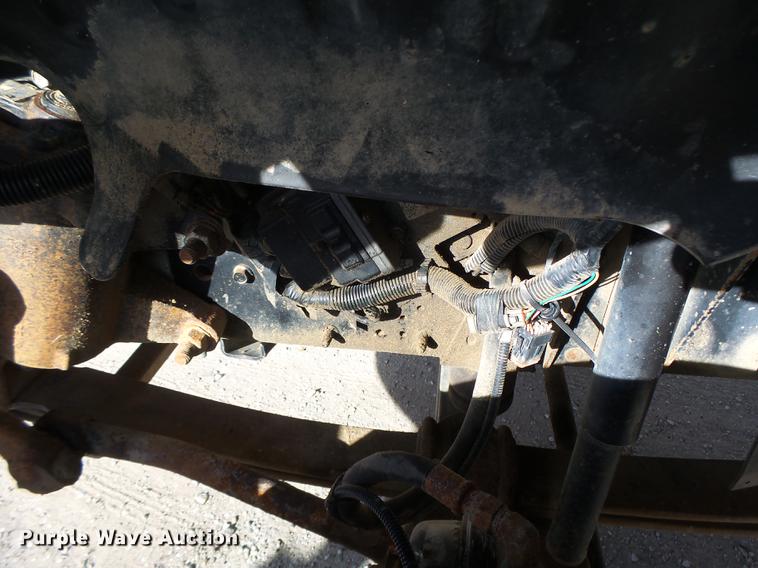 image for item DB9889 2007 GMC C7500 refuse truck