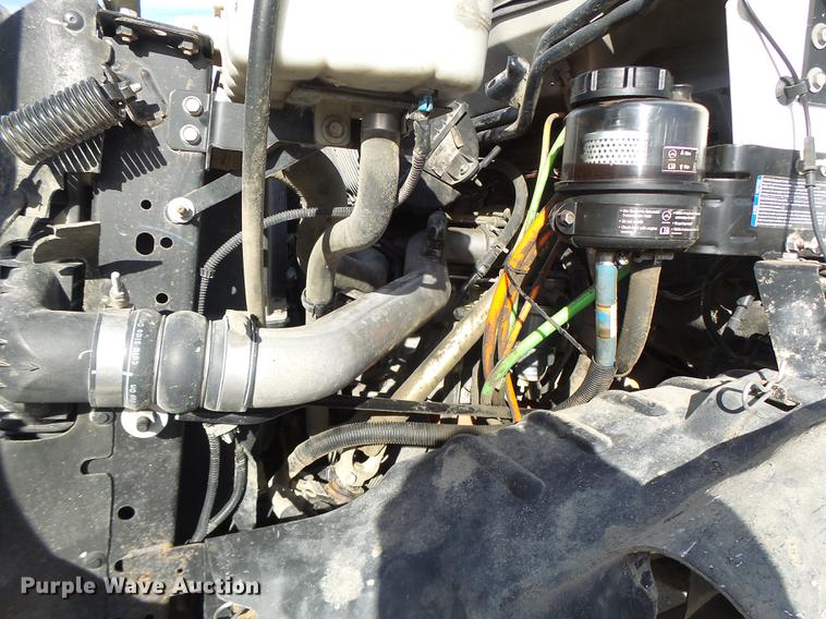 image for item DB9889 2007 GMC C7500 refuse truck