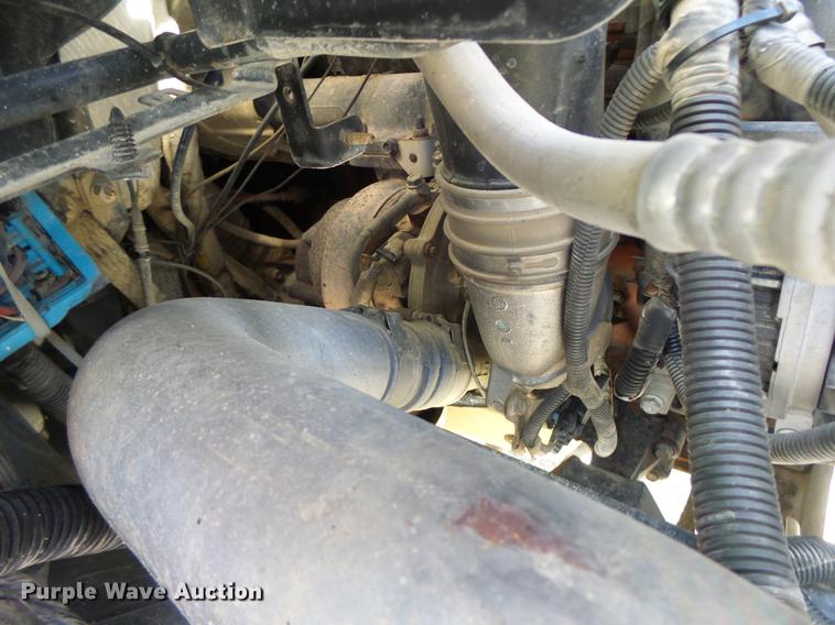 image for item DB9889 2007 GMC C7500 refuse truck