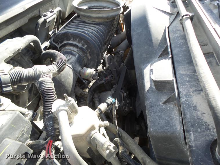 image for item DB9889 2007 GMC C7500 refuse truck