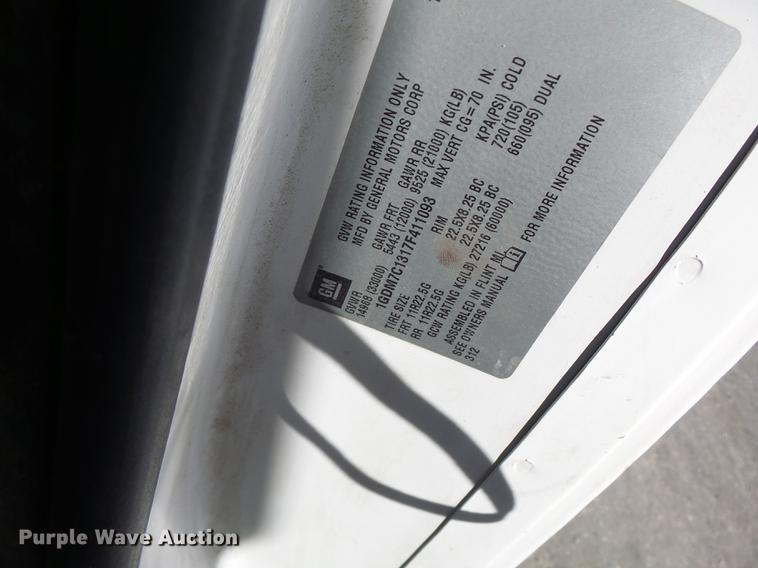 image for item DB9889 2007 GMC C7500 refuse truck