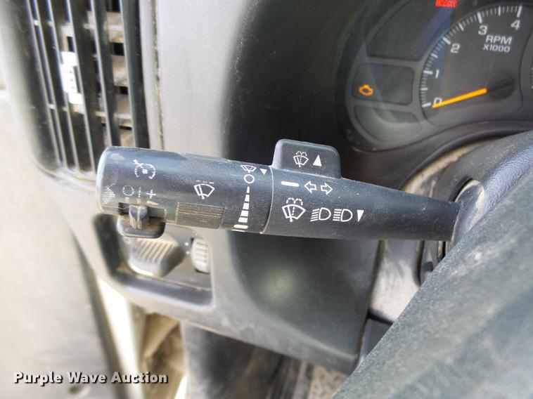 image for item DB9889 2007 GMC C7500 refuse truck