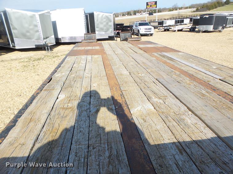 image for item DB9891 1988 Eager Beaver equipment trailer