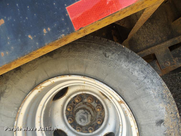 image for item DB9891 1988 Eager Beaver equipment trailer
