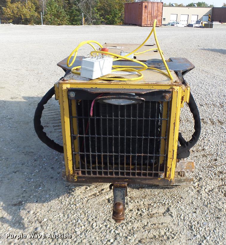 image for item DB9941 2009 Microtraxx SL436 compact utility loader