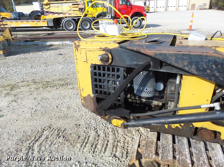 image for item DB9941 2009 Microtraxx SL436 compact utility loader