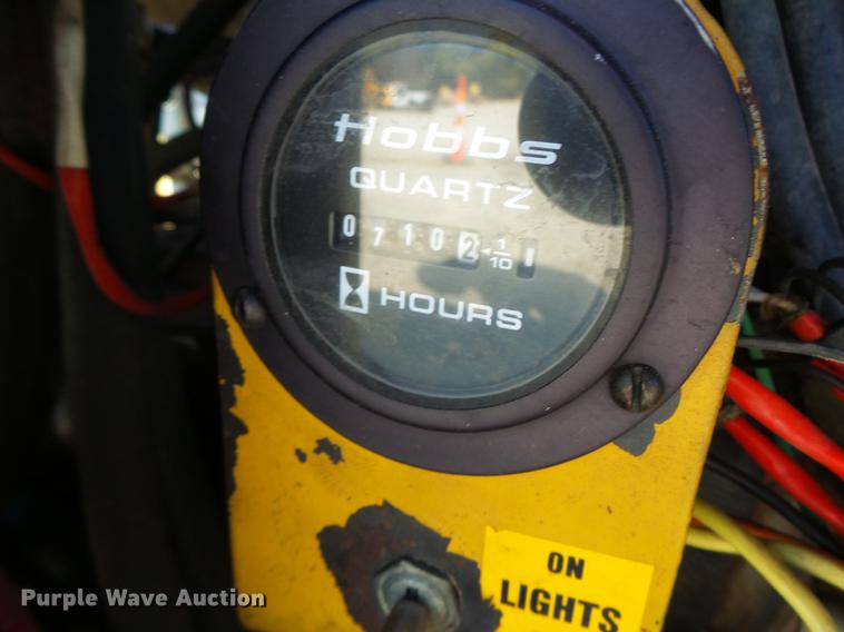 image for item DB9941 2009 Microtraxx SL436 compact utility loader