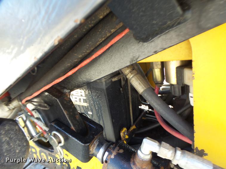 image for item DB9941 2009 Microtraxx SL436 compact utility loader