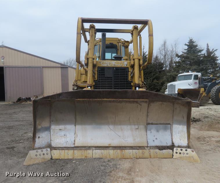 image for item DC0781 1987 Caterpillar D7H dozer
