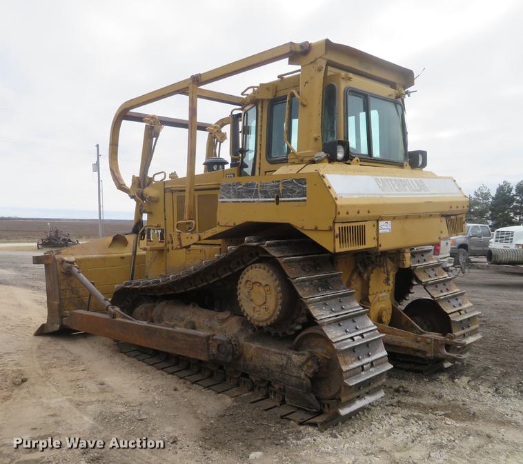 image for item DC0781 1987 Caterpillar D7H dozer