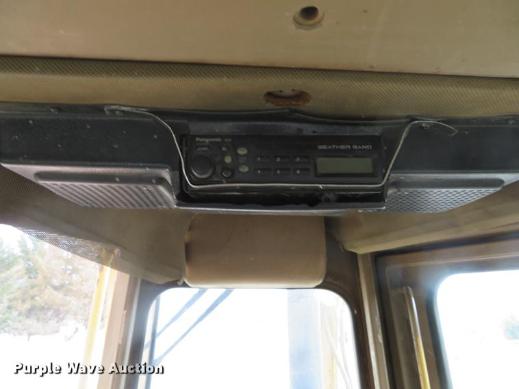 image for item DC0781 1987 Caterpillar D7H dozer