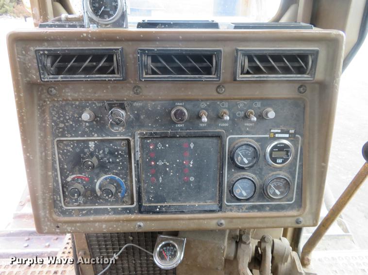 image for item DC0781 1987 Caterpillar D7H dozer