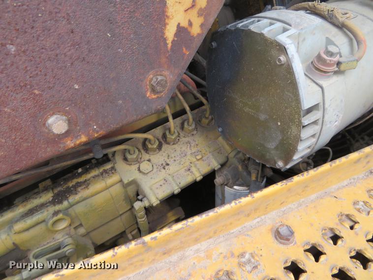 image for item DC0781 1987 Caterpillar D7H dozer