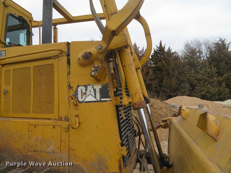 image for item DC0781 1987 Caterpillar D7H dozer