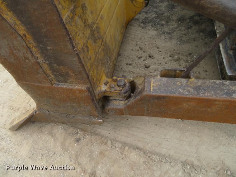 image for item DC0781 1987 Caterpillar D7H dozer