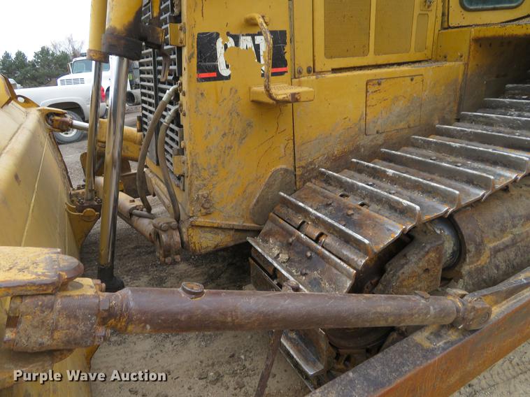 image for item DC0781 1987 Caterpillar D7H dozer