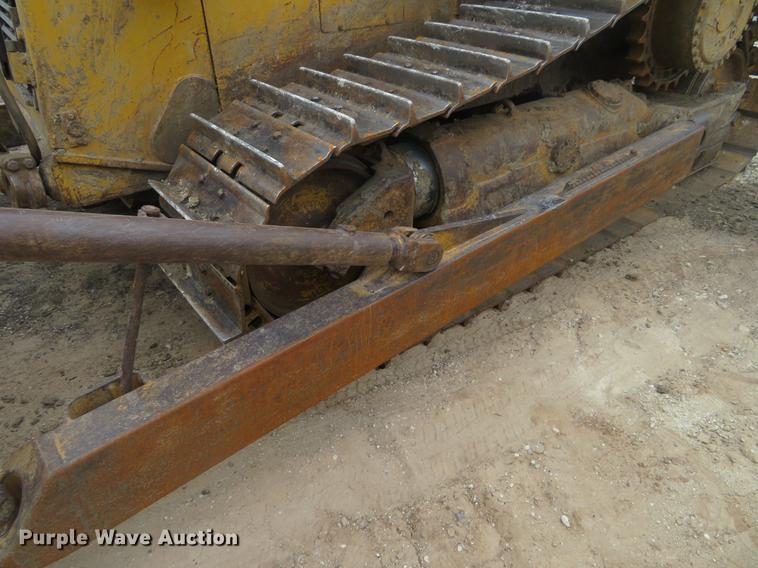 image for item DC0781 1987 Caterpillar D7H dozer