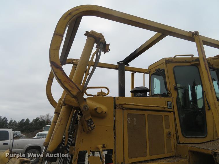 image for item DC0781 1987 Caterpillar D7H dozer