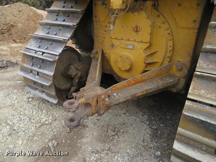 image for item DC0781 1987 Caterpillar D7H dozer