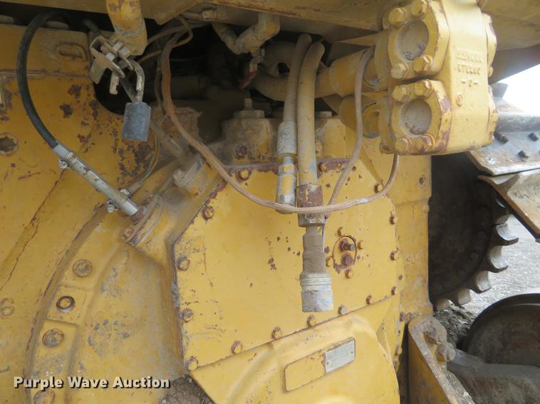 image for item DC0781 1987 Caterpillar D7H dozer