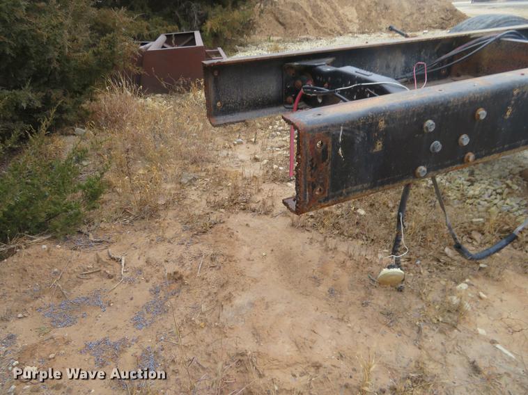 image for item DC0782 1995 Freightliner FLD112 semi truck