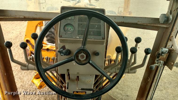 image for item DC0783 1985 John Deere 670B motor grader