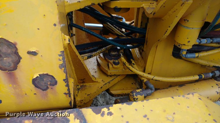 image for item DC0783 1985 John Deere 670B motor grader