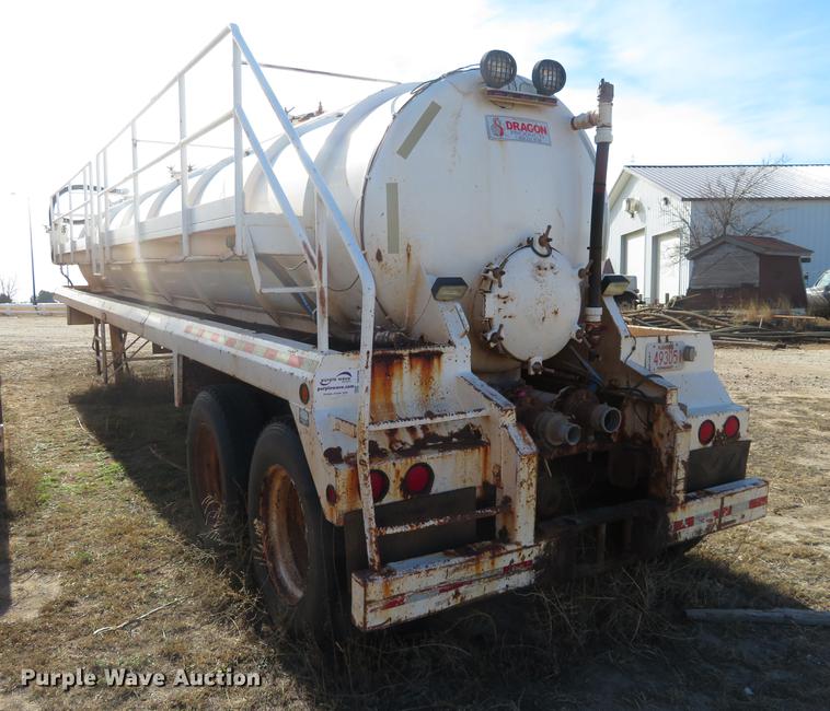 image for item DC0786 2007 Dragon vacuum trailer