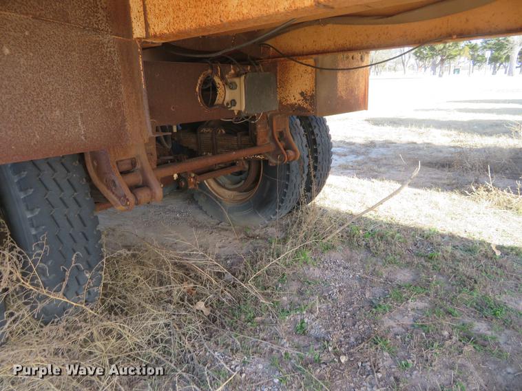 image for item DC0786 2007 Dragon vacuum trailer