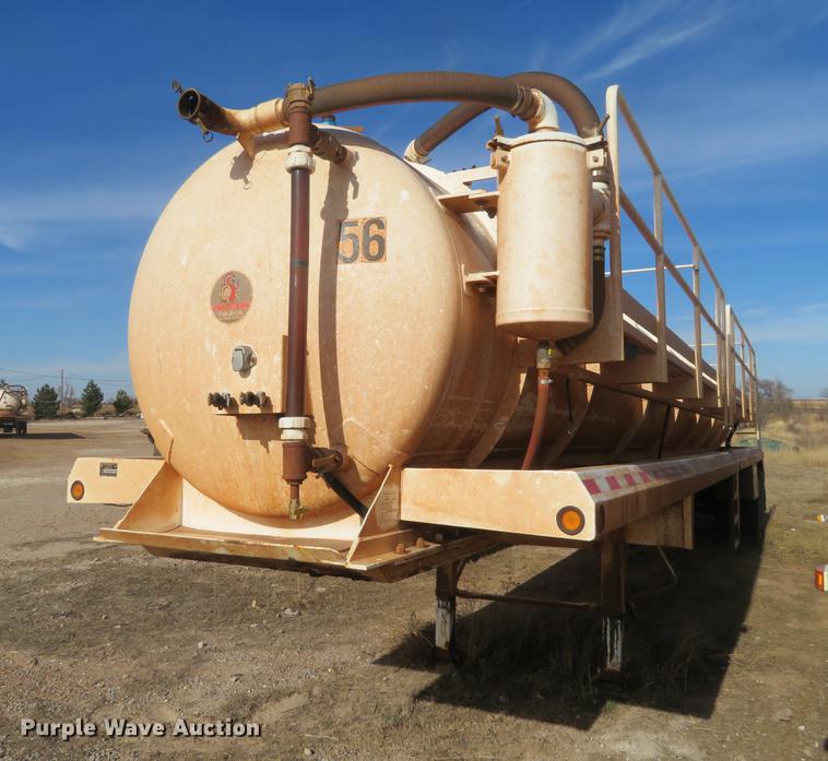 image for item DC0787 2011 Dragon vacuum trailer