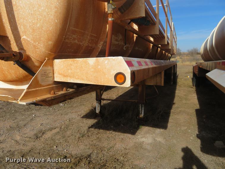 image for item DC0787 2011 Dragon vacuum trailer