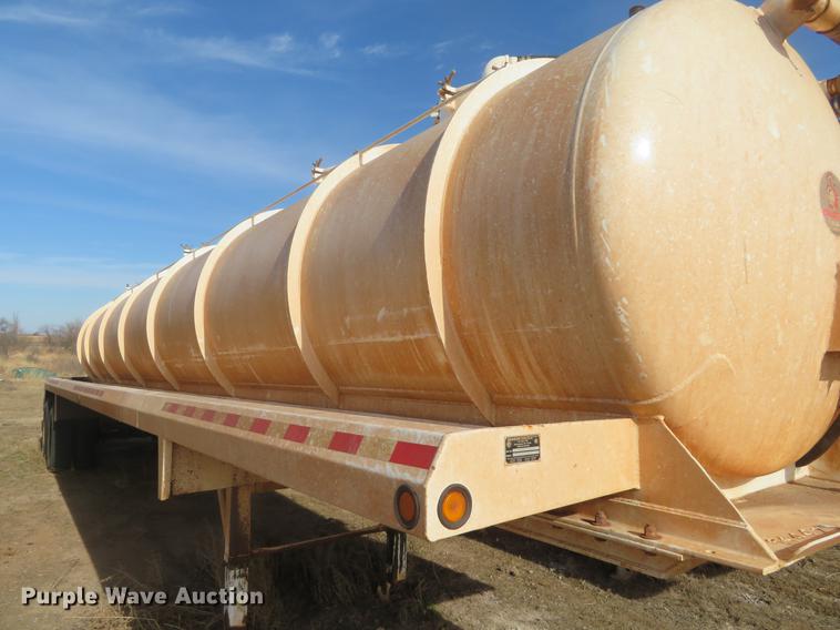 image for item DC0787 2011 Dragon vacuum trailer