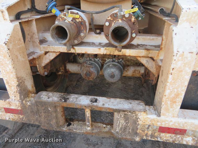 image for item DC0787 2011 Dragon vacuum trailer