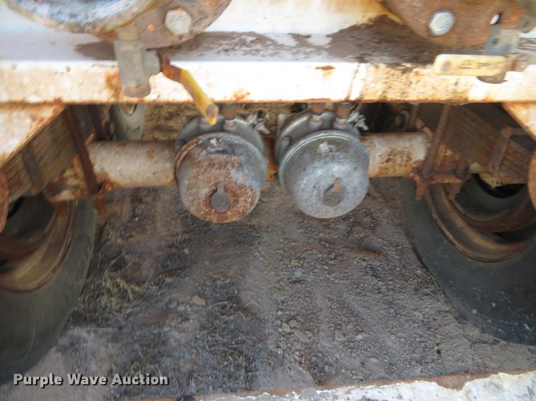 image for item DC0787 2011 Dragon vacuum trailer