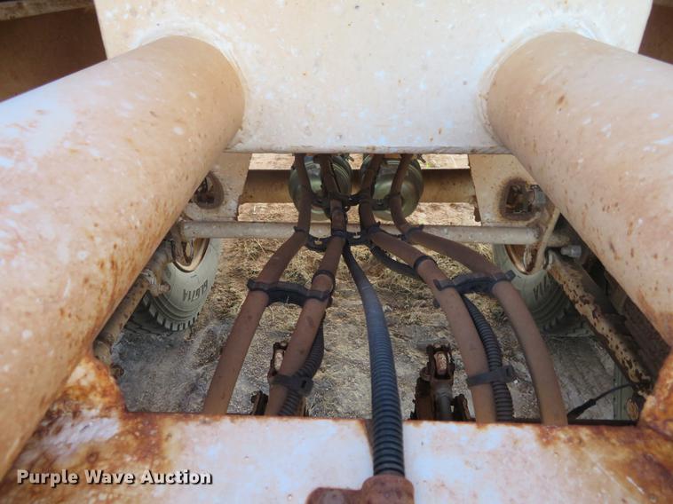 image for item DC0787 2011 Dragon vacuum trailer