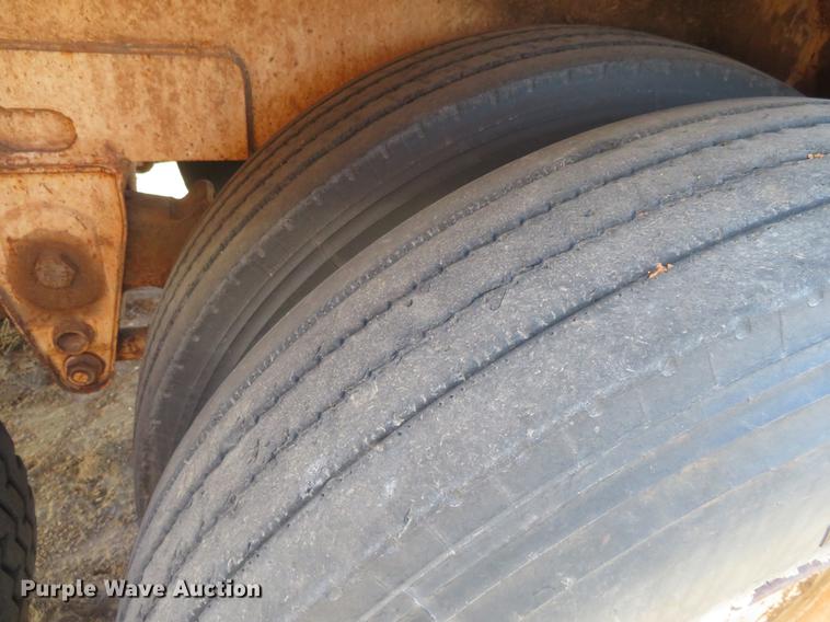 image for item DC0787 2011 Dragon vacuum trailer