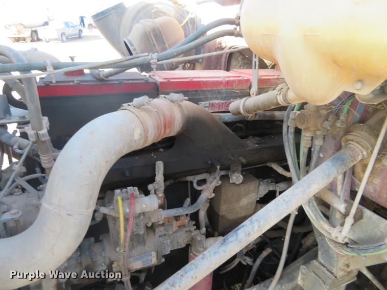 image for item DC0791 1997 Volvo WCA semi truck