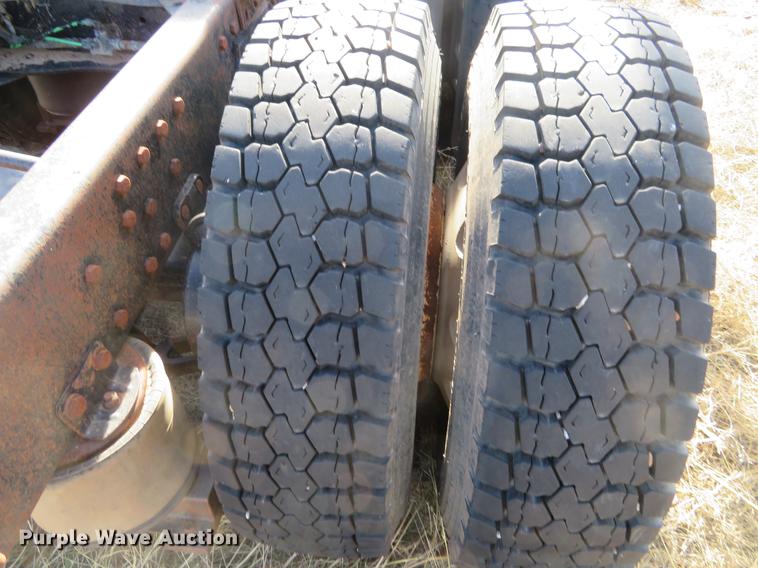 image for item DC0791 1997 Volvo WCA semi truck