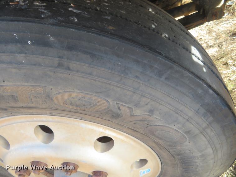 image for item DC0791 1997 Volvo WCA semi truck