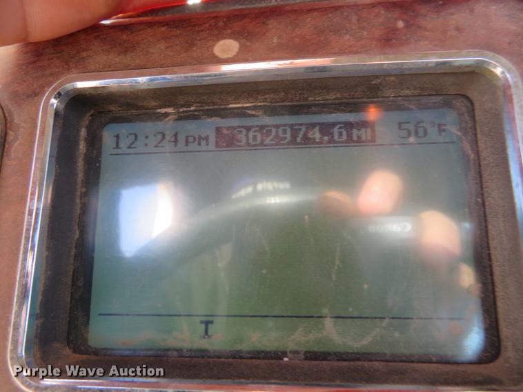 image for item DC0792 2009 Mack CHU613 semi truck