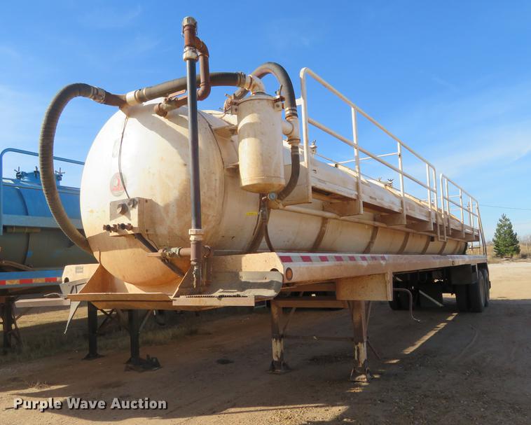 image for item DC0793 2011 Dragon vacuum trailer