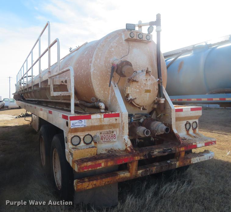 image for item DC0794 2011 Trox vacuum trailer