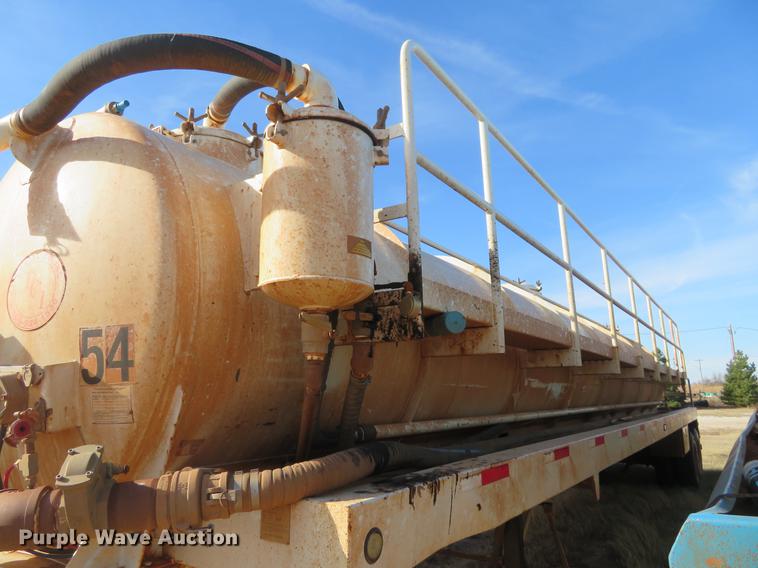 image for item DC0794 2011 Trox vacuum trailer