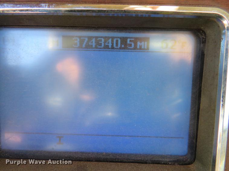 image for item DC0795 2009 Mack GU713 semi truck