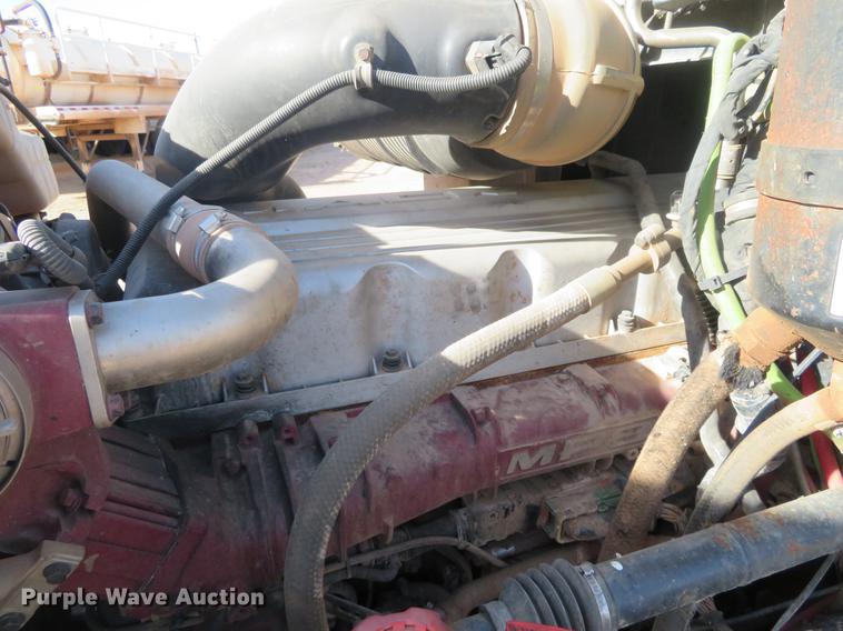 image for item DC0795 2009 Mack GU713 semi truck