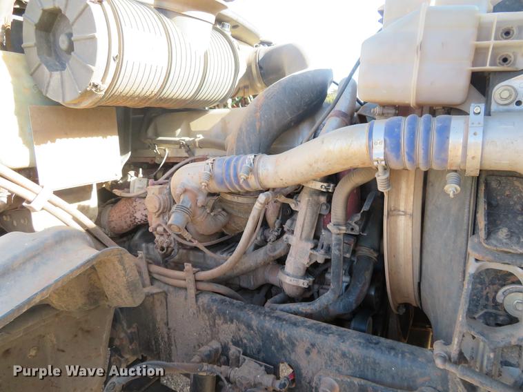 image for item DC0795 2009 Mack GU713 semi truck