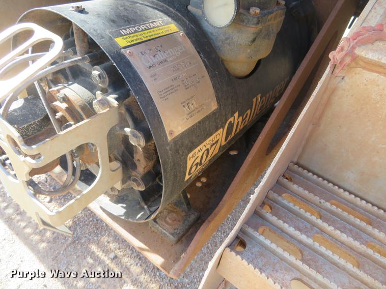 image for item DC0795 2009 Mack GU713 semi truck