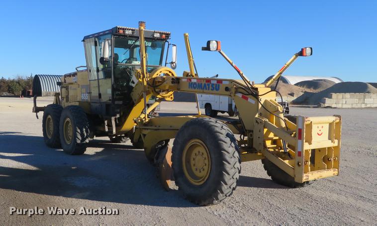 image for item DC0800 2006 Komatsu GD655-3C motor grader