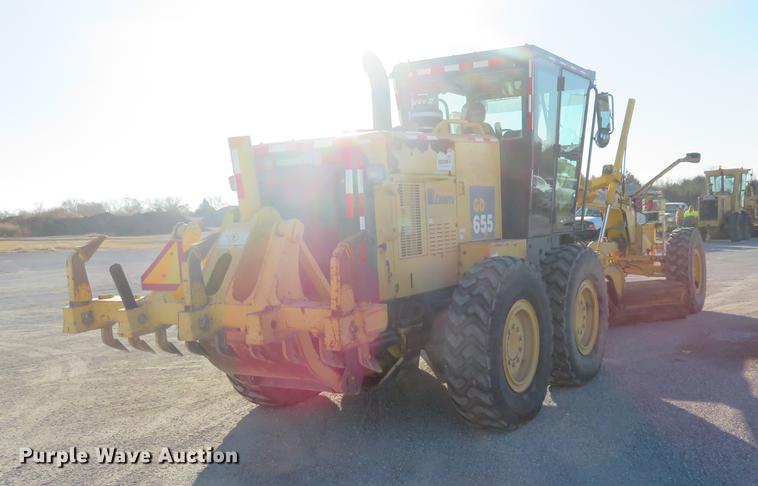 image for item DC0800 2006 Komatsu GD655-3C motor grader