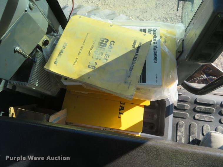 image for item DC0800 2006 Komatsu GD655-3C motor grader